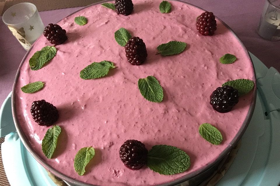 Brombeer - Quark - Torte