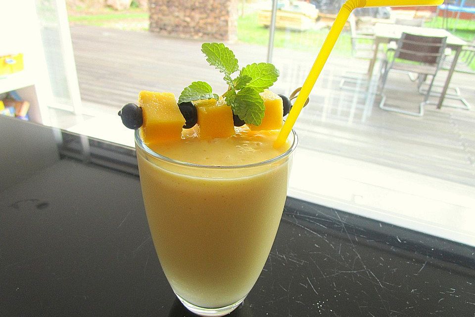 Mango-Lassi