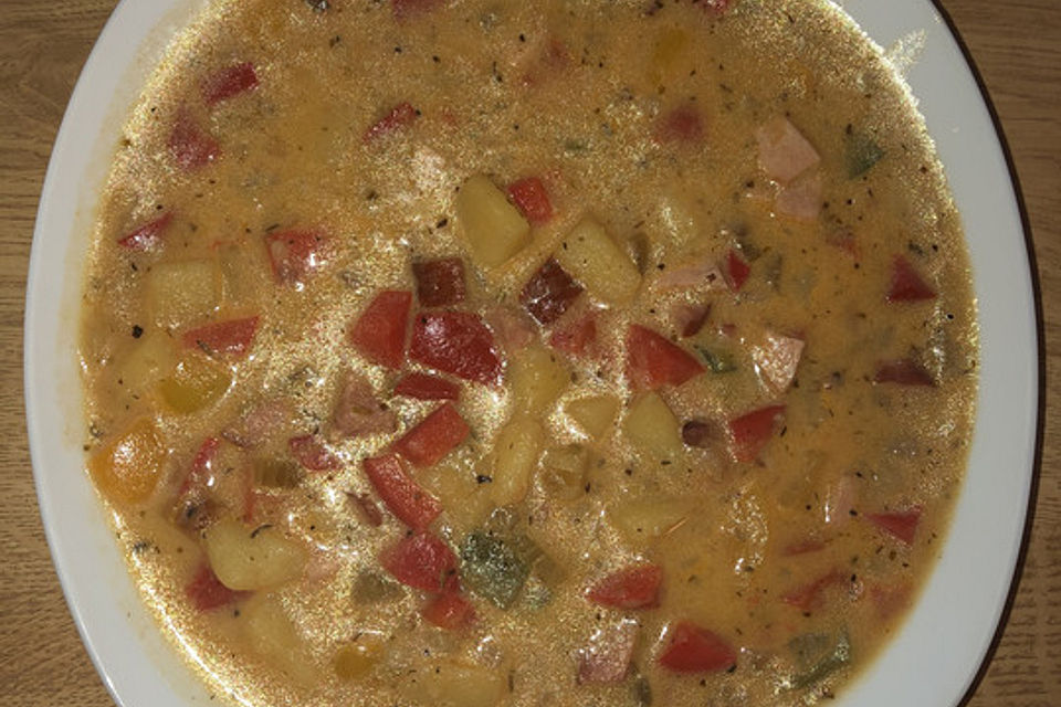 Kartoffelsuppe mit Paprika