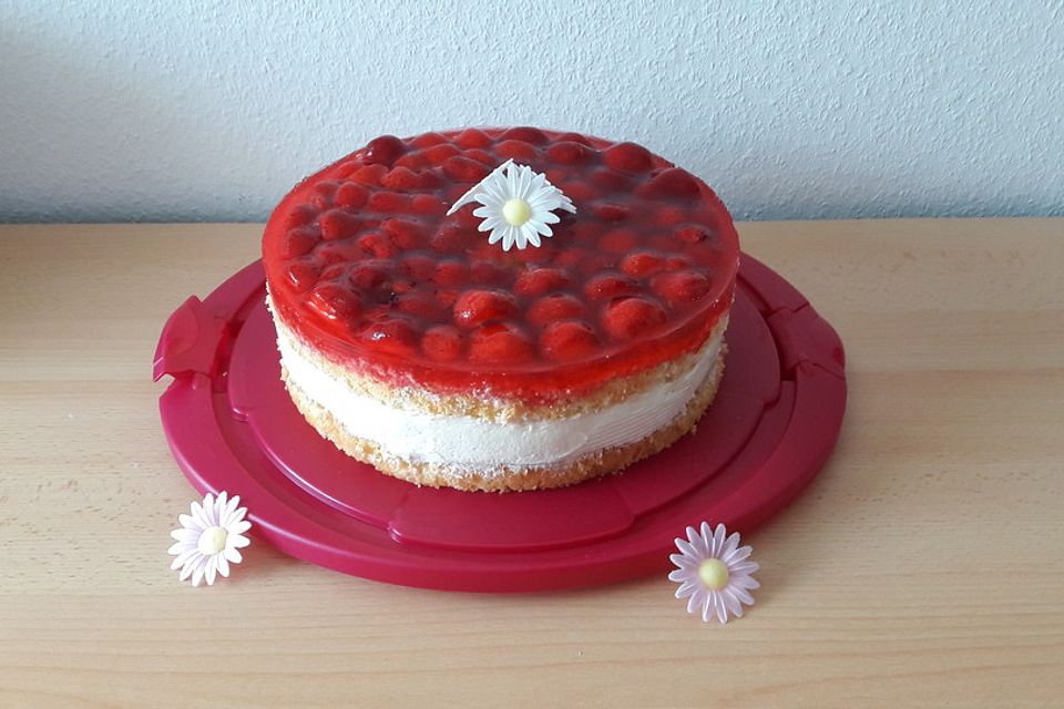 Windbeuteltorte mit Waldfrucht - Grütze