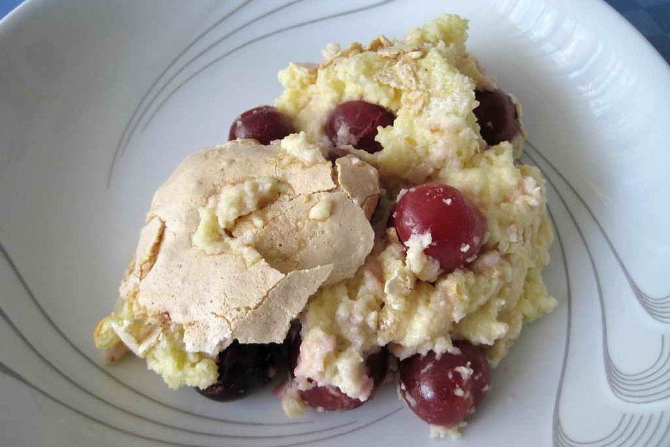 Überbackener Milchreis mit Mandelbaiserhaube