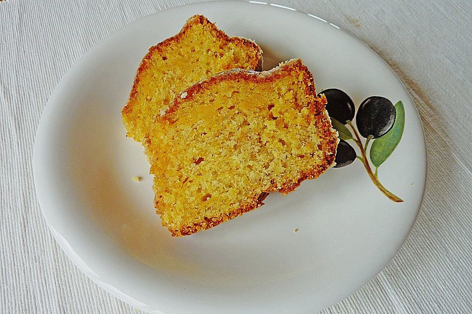 Karotten - Mandelkuchen mit Orangenguss