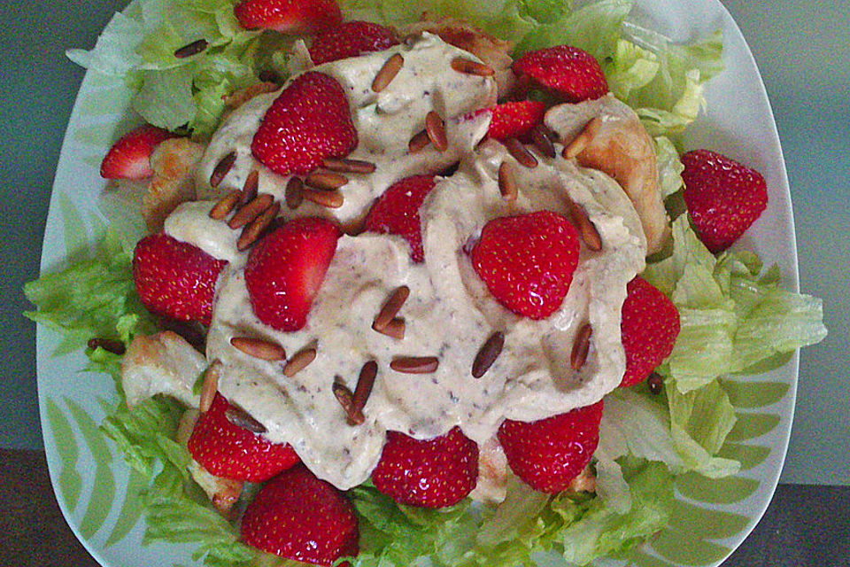 Hähnchensalat mit Erdbeeren