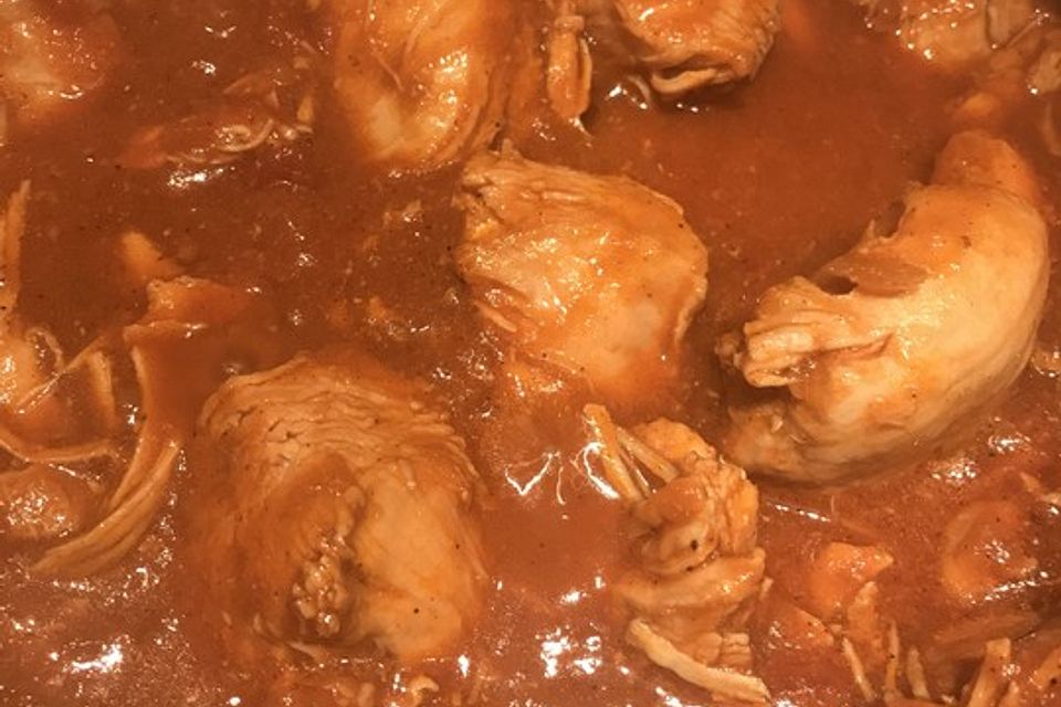 Huhn in Tomatensauce