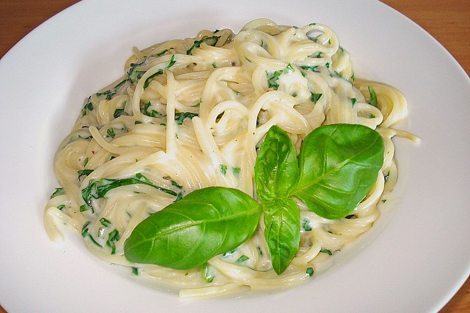 Spaghetti mit Rucolasoße