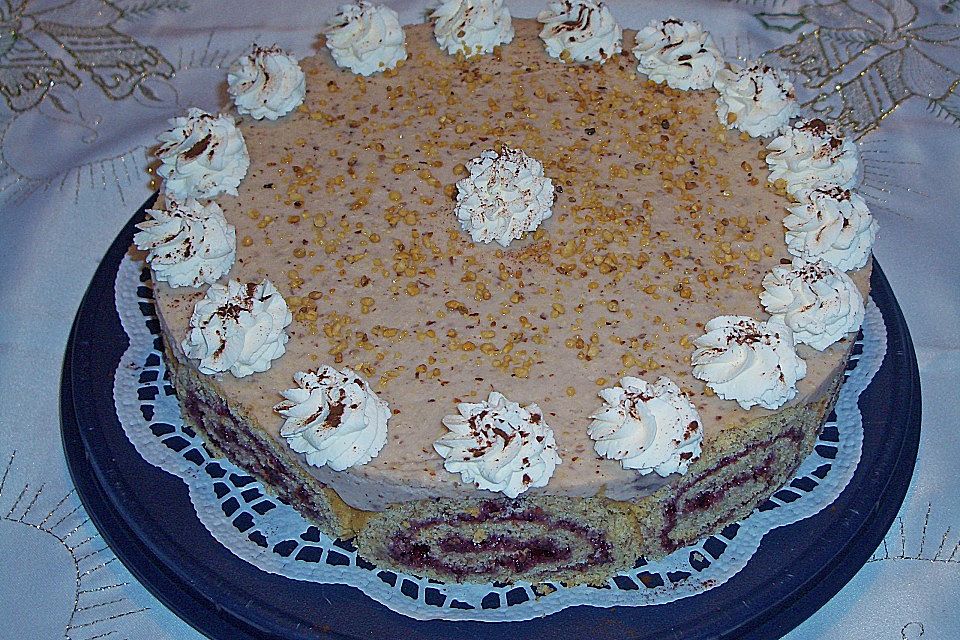 Nussrouladen - Torte