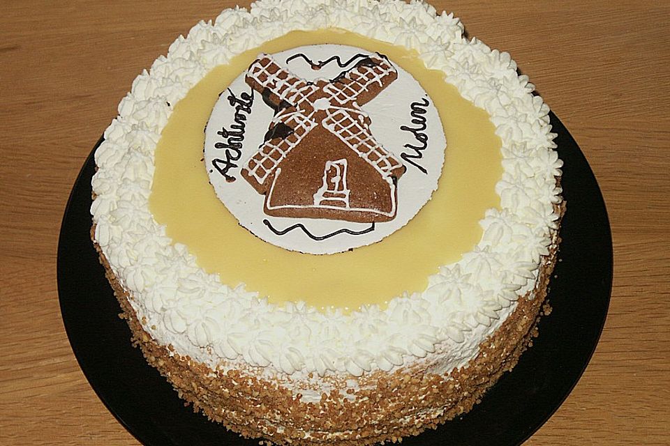 Eierlikör - Sahne Torte