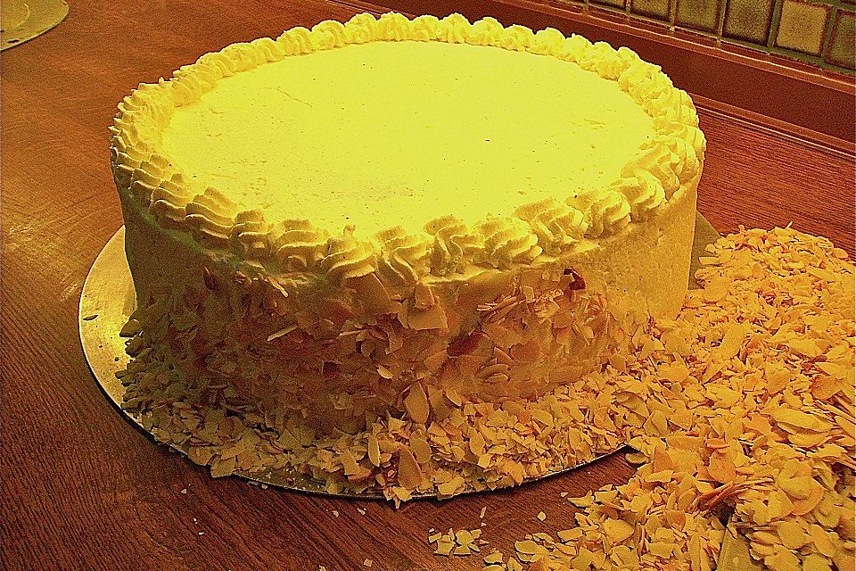 Eierlikör - Sahne Torte