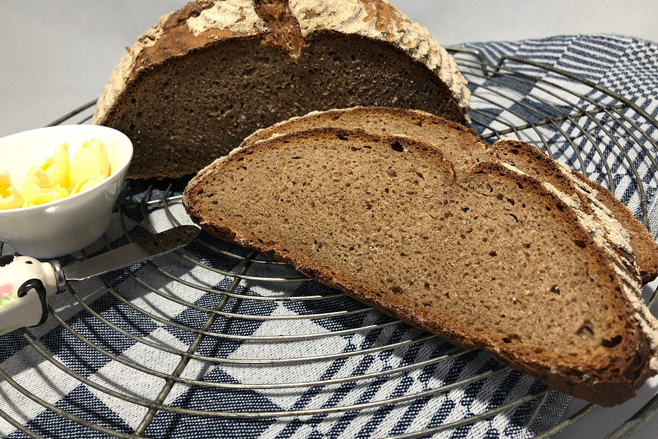 Bauernbrot mit Sauerteig