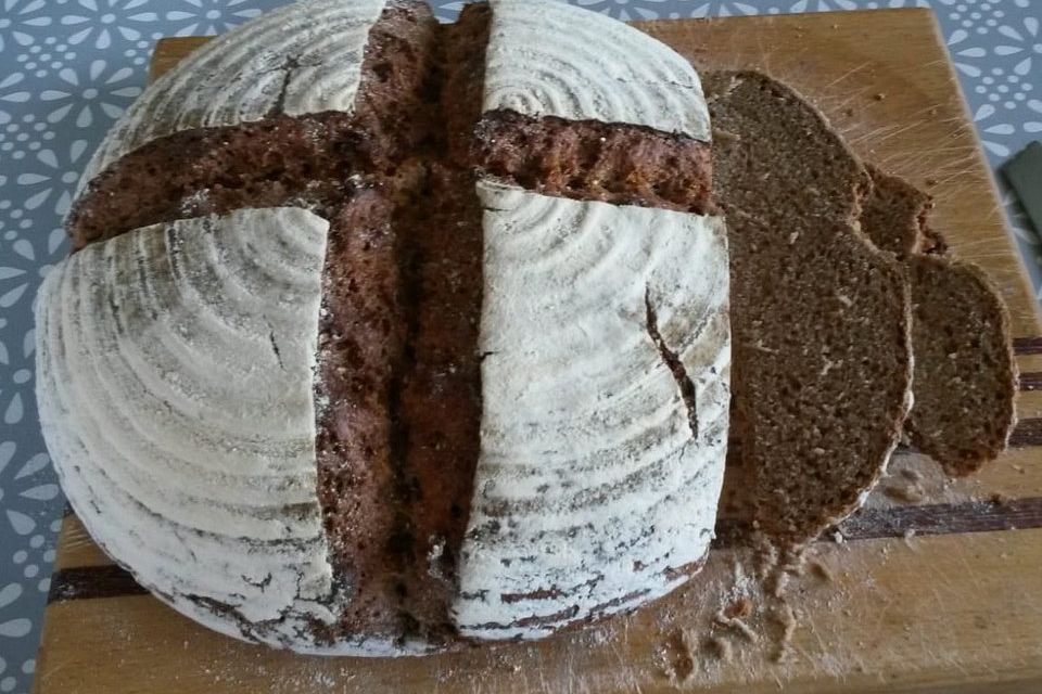 Bauernbrot mit Sauerteig