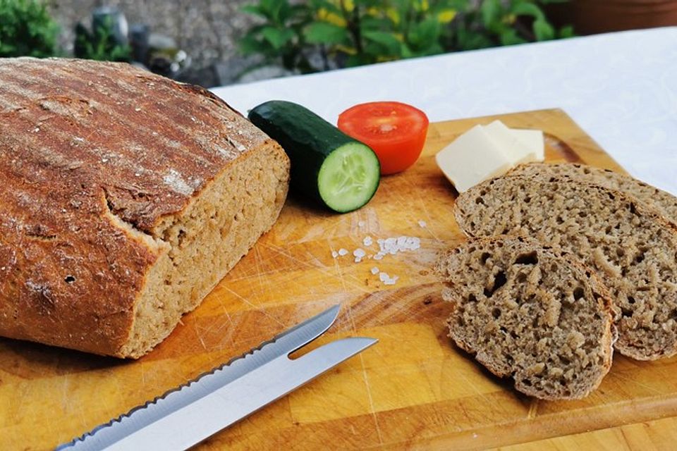 Bauernbrot mit Sauerteig