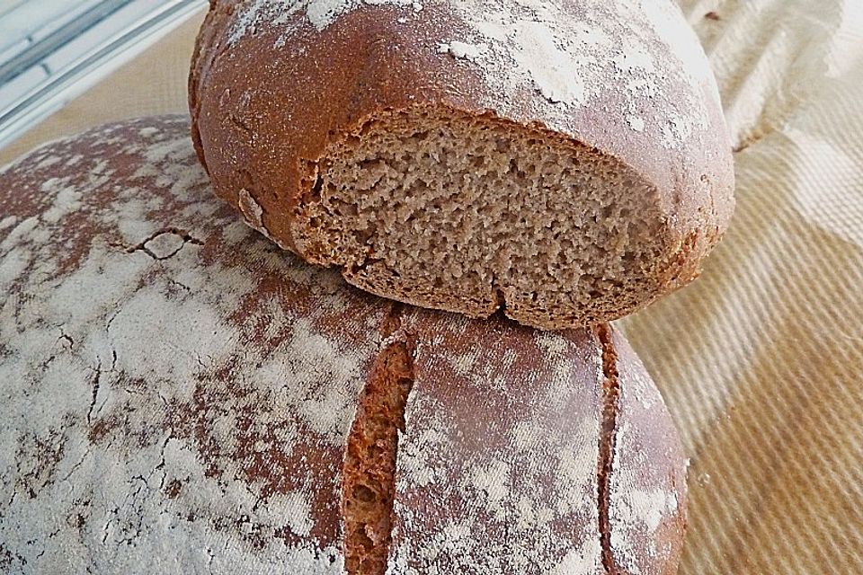 Bauernbrot mit Sauerteig