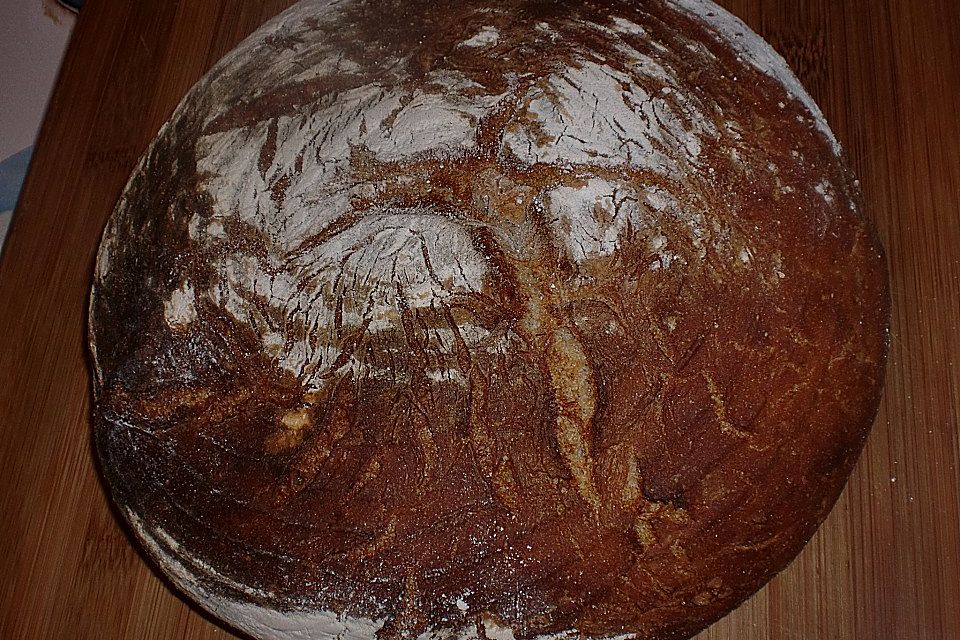 Bauernbrot mit Sauerteig