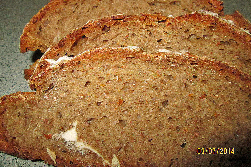 Bauernbrot mit Sauerteig