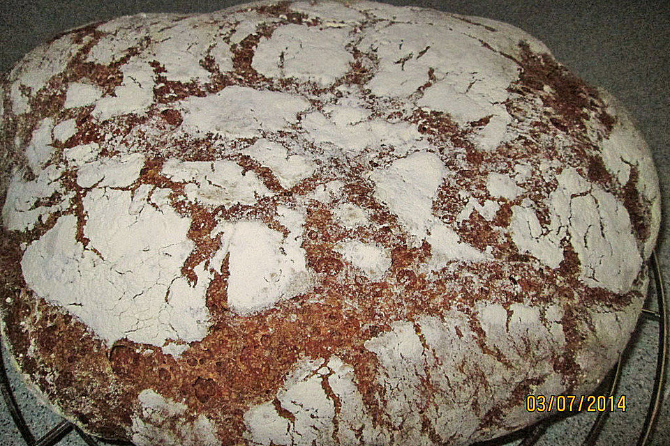 Bauernbrot mit Sauerteig