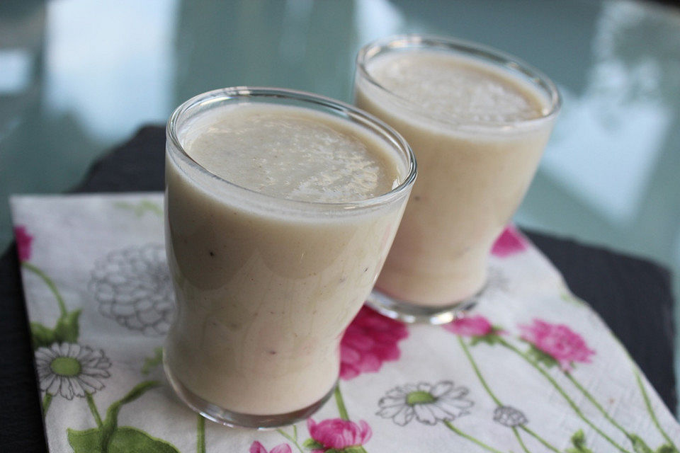 Bananenmilch mit Joghurt