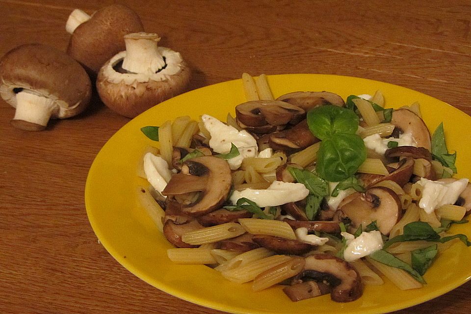 Mozzarella - Pilz Nudeln