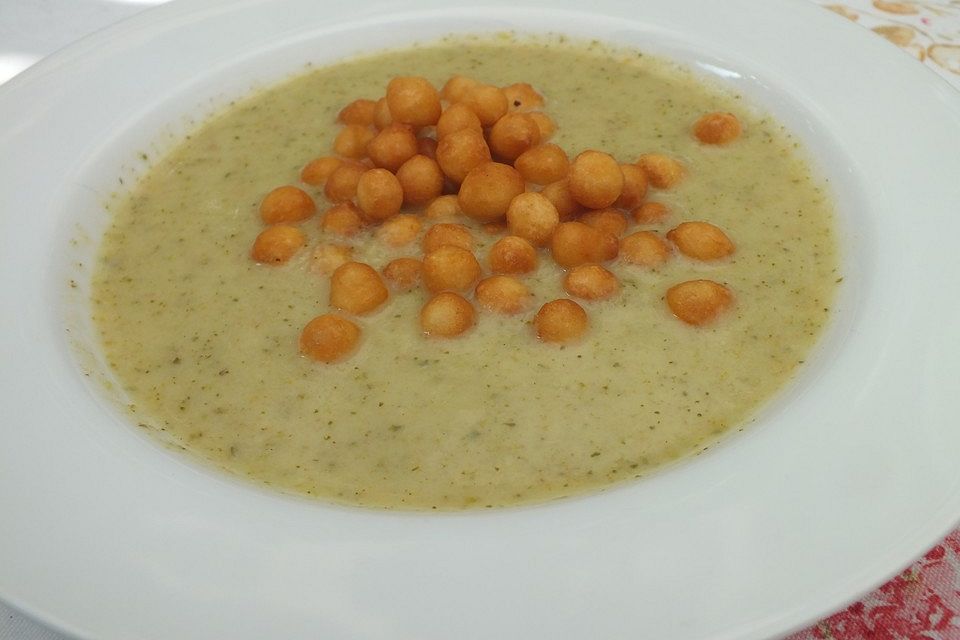 Brokkoli - Zucchini Suppe