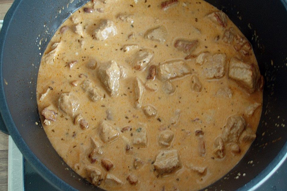 Rahmgulasch mit Pfifferlingen