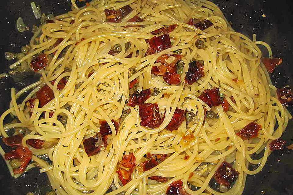 Pikante Zitronen - Kapern Spaghetti