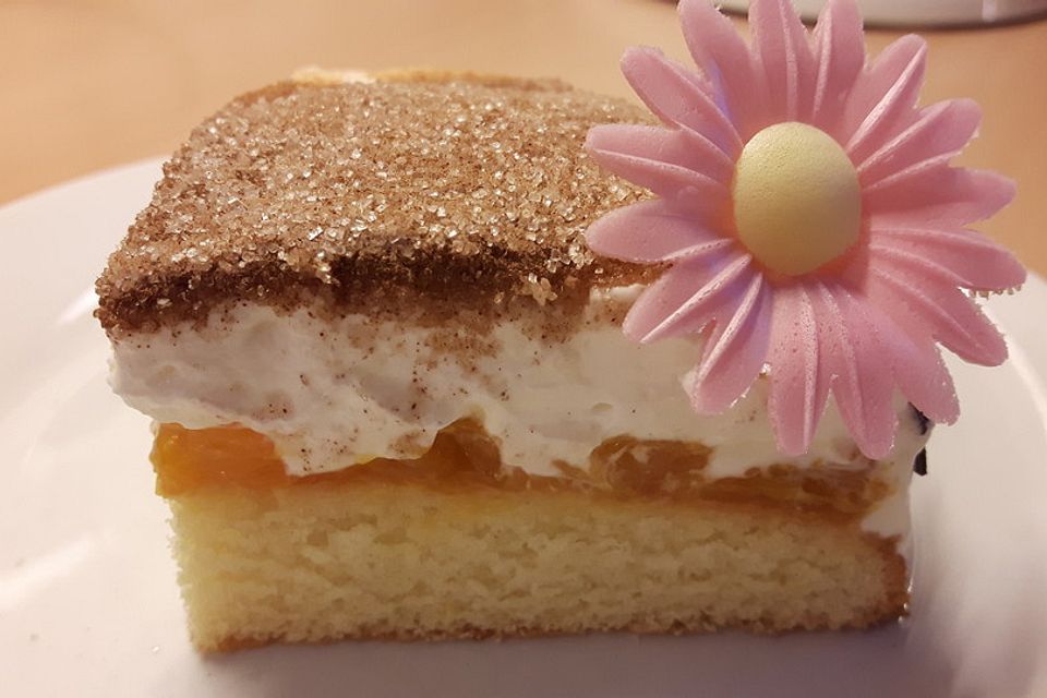 Fantakuchen mit Zimthaube