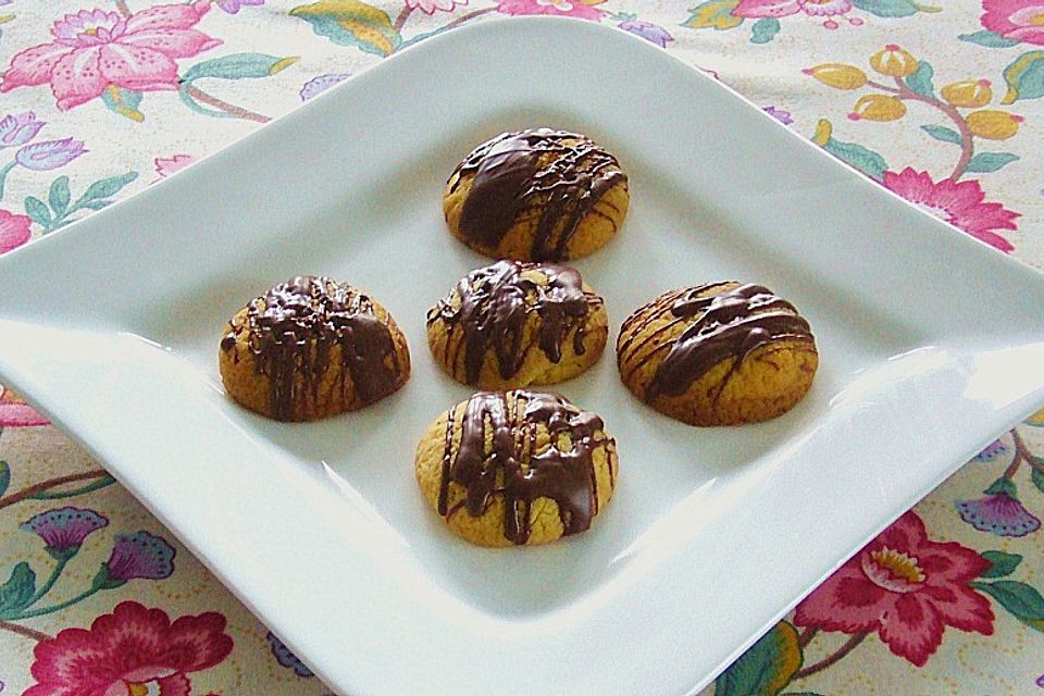 Orangenplätzchen mit Schokoladenüberzug