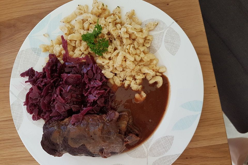 Rouladen in Rotweinsauce