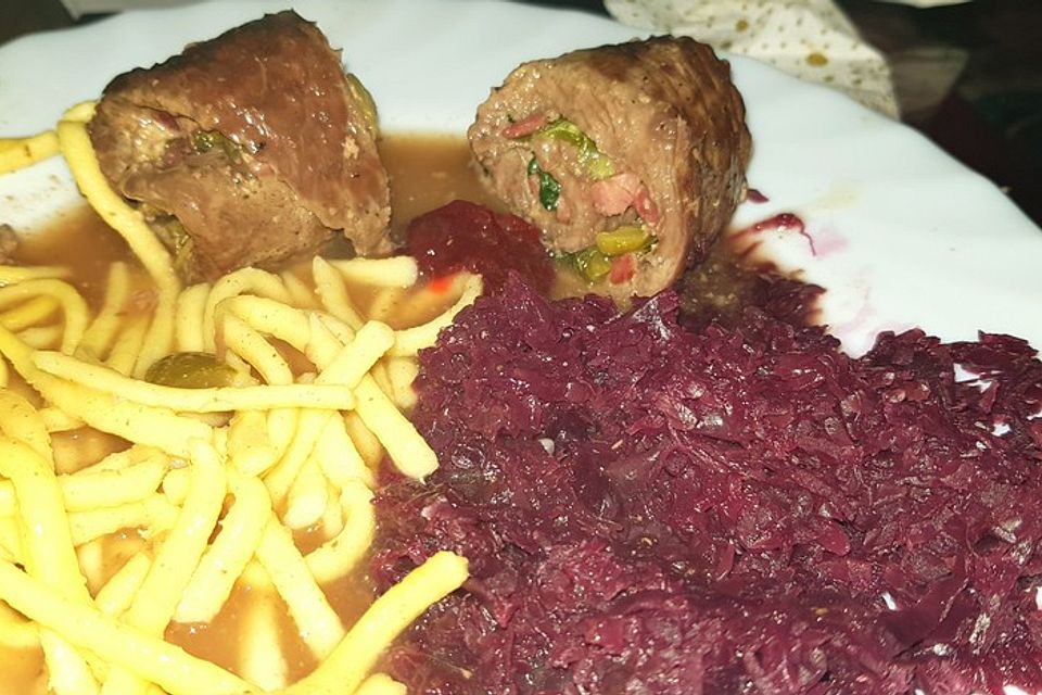 Rouladen in Rotweinsauce