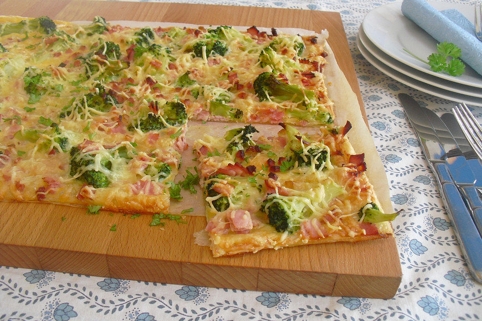 Blätterteig Pizza