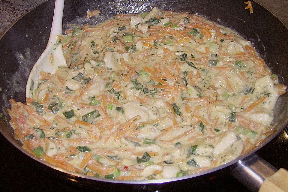 Hähnchen in Erdnusssauce