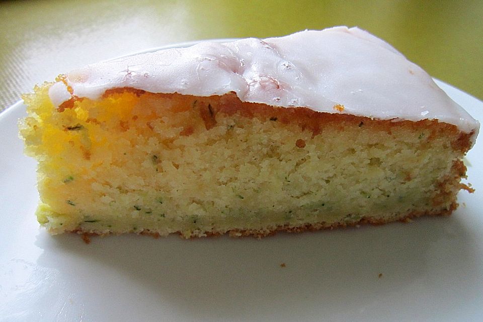 Zitronen - Zucchini Kuchen