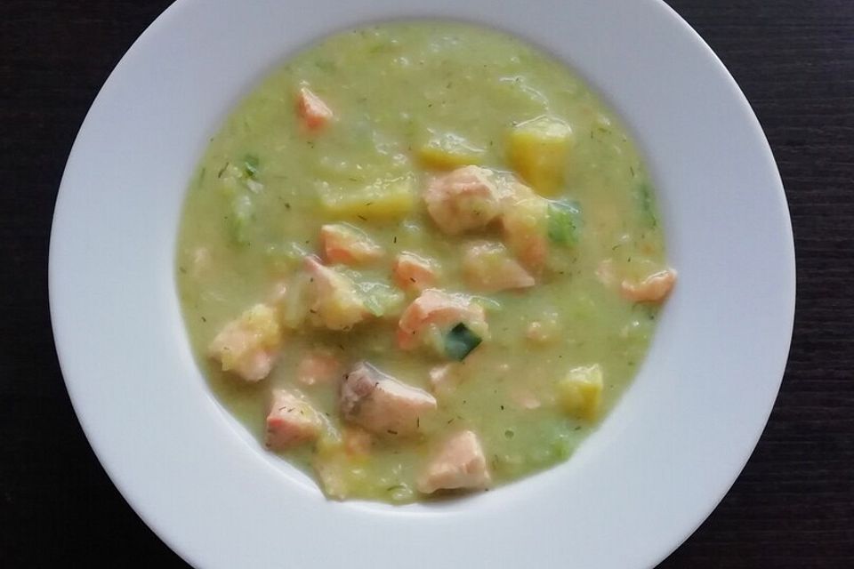 Lauch - Kartoffelsuppe mit Lachs