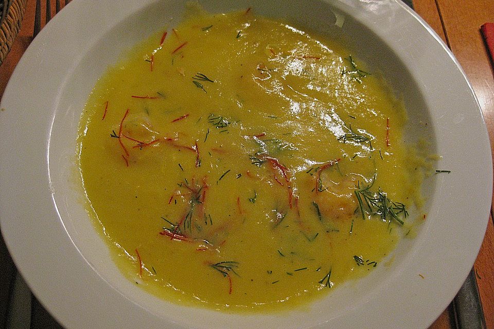 Lauch - Kartoffelsuppe mit Lachs