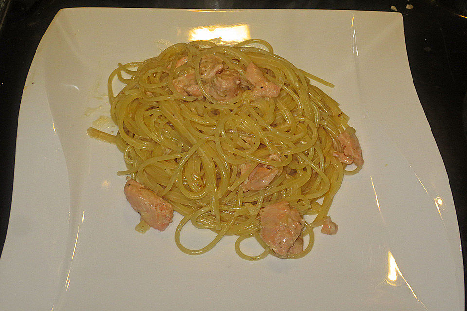 Lachs mit Spaghetti