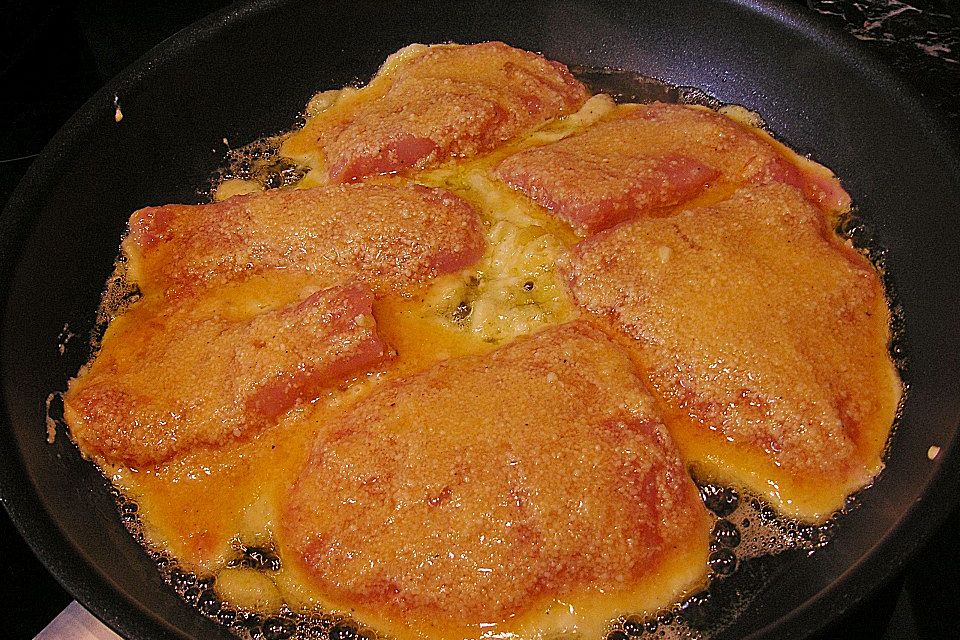 Hähnchenschnitzel in Parmesanhülle