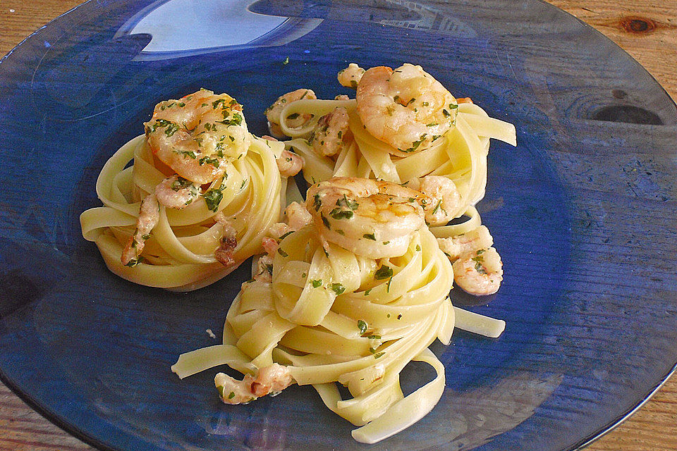 Pasta mit Krabbensahnesauce