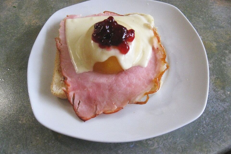 Überbackener Pfirsichtoast