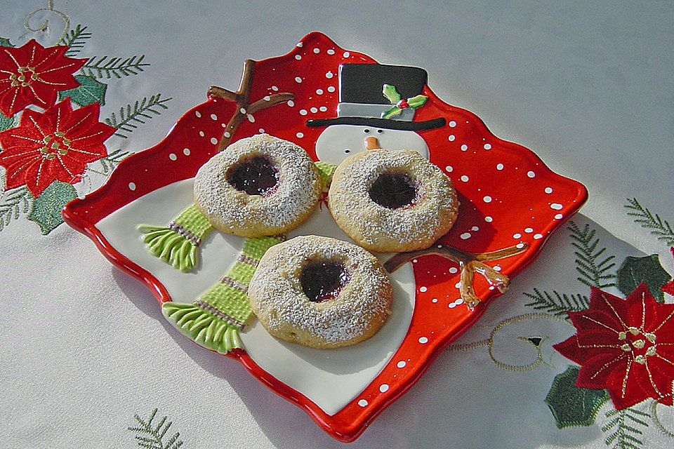 Kokosplätzchen mit Himbeergelee