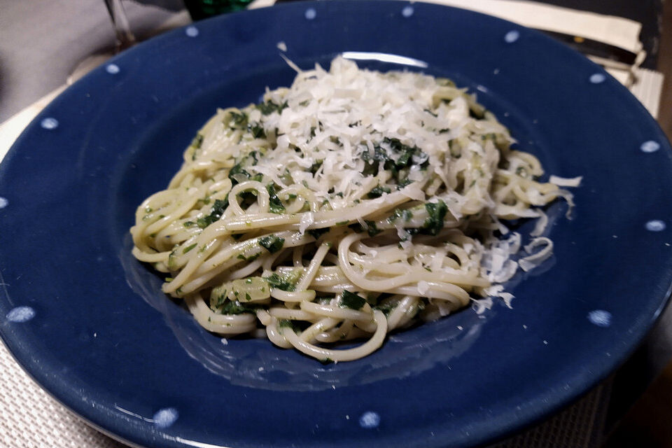 Spaghetti mit Rahmblattspinat