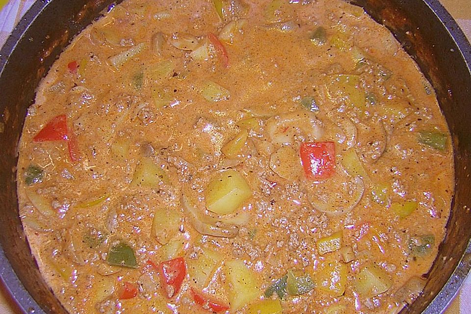 Paprika-Hackfleischsuppe