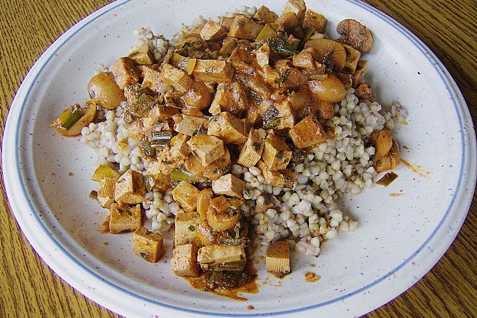 Tofu in Rotwein-Buttermilchsauce