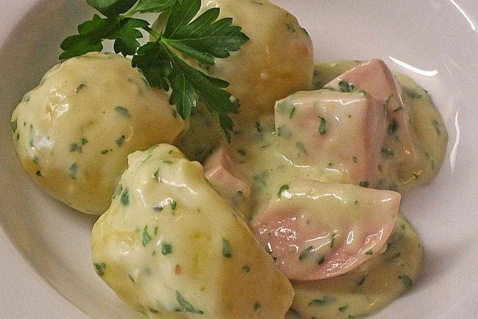 Petersilienkartoffeln mit Fleischwurst