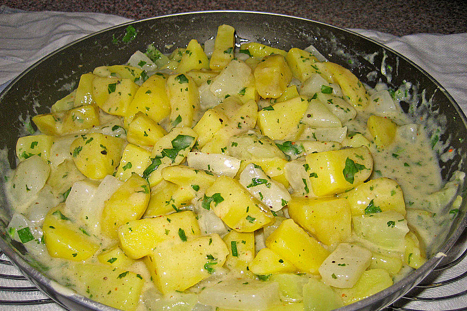 Petersilienkartoffeln mit Fleischwurst