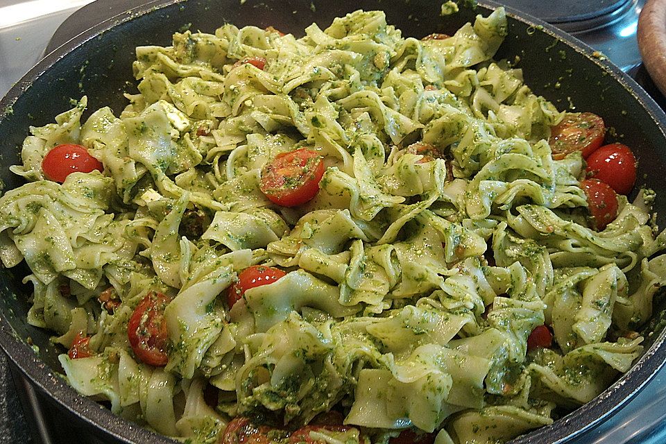 Petersilien - Pesto mit Haselnüssen