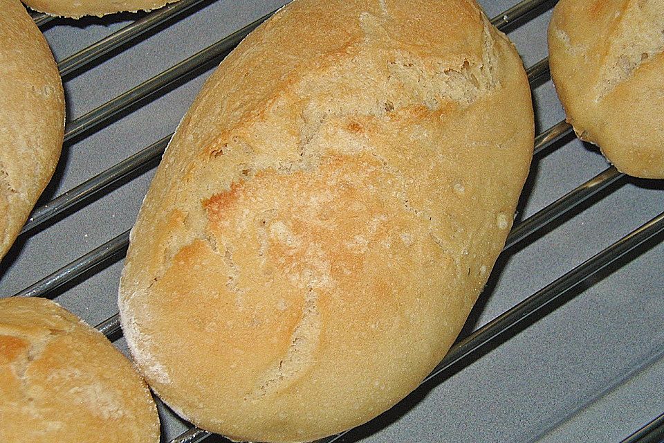 Buttermilchbrötchen mit Vorteig