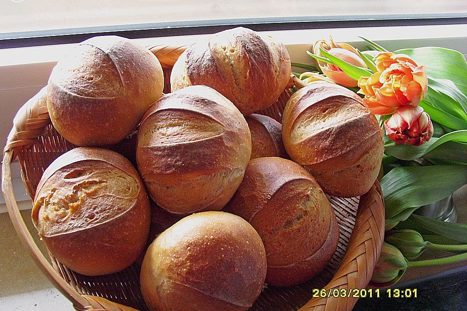 Buttermilchbrötchen mit Vorteig