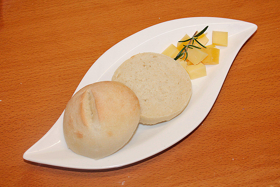 Buttermilchbrötchen mit Vorteig