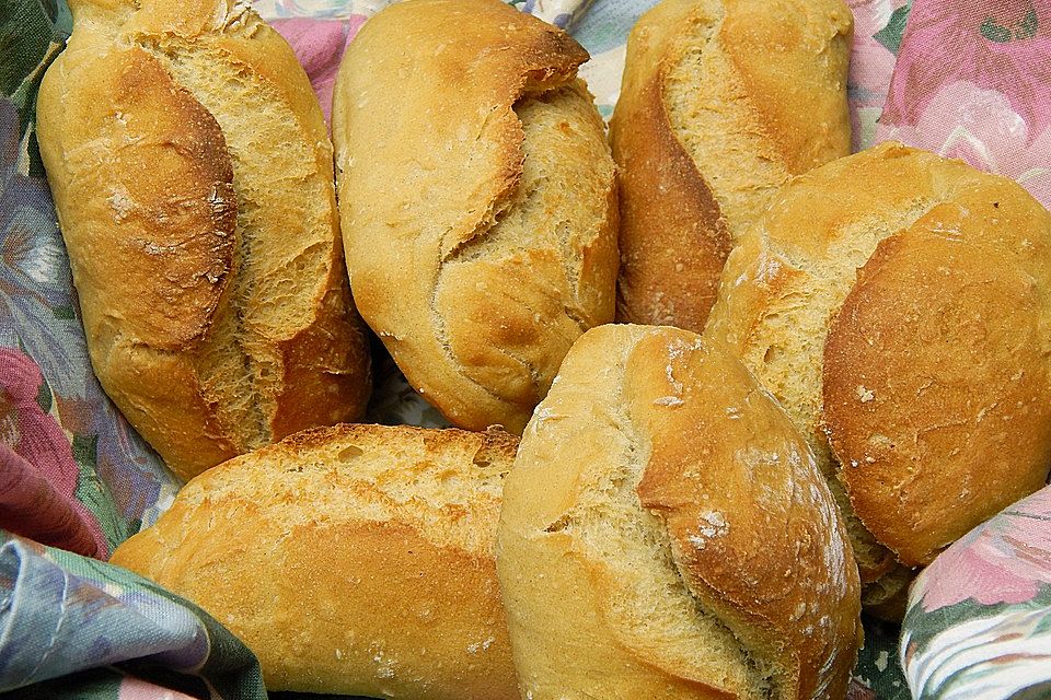 Buttermilchbrötchen mit Vorteig