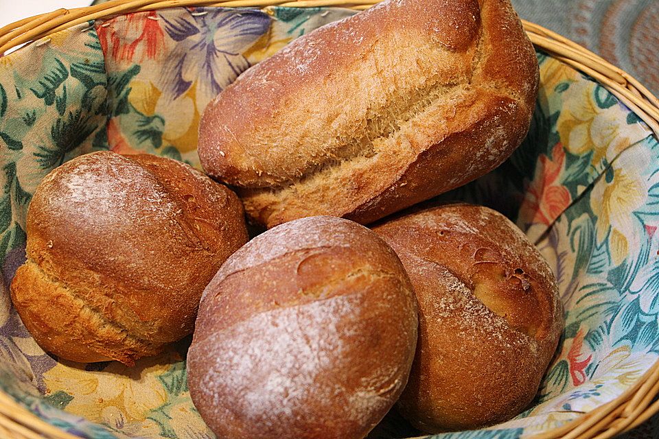 Buttermilchbrötchen mit Vorteig