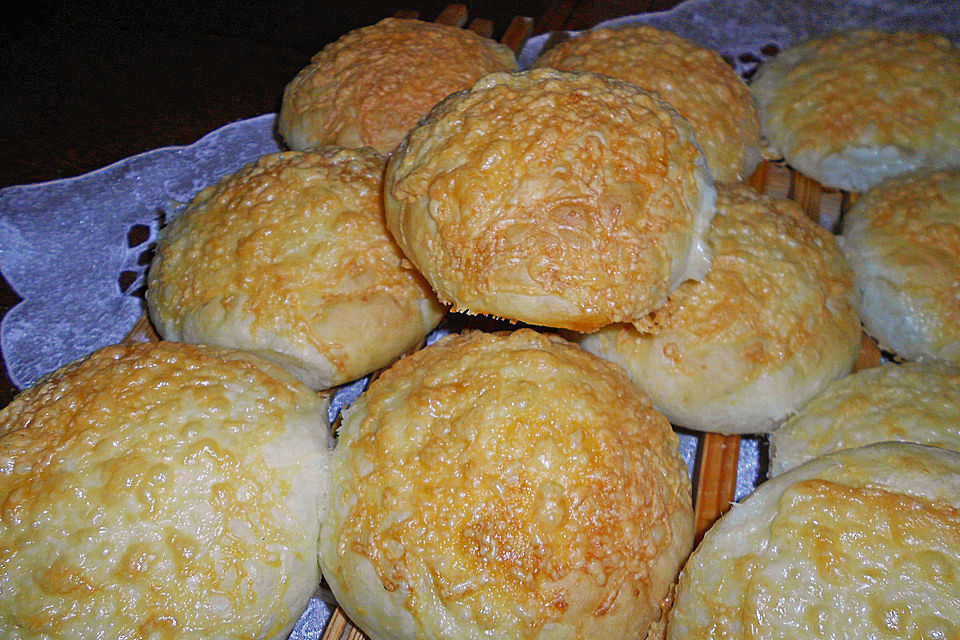 Käsebrötchen